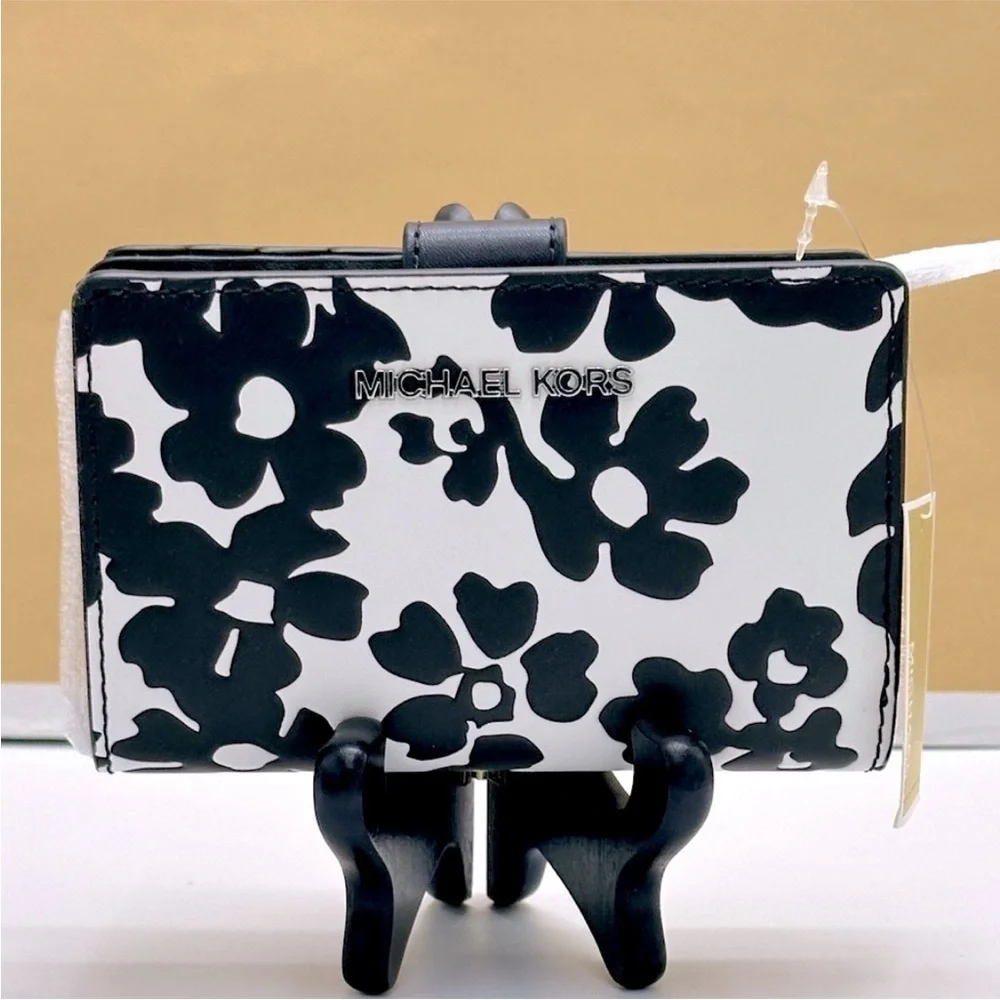 Michael Kors Black and White Floral Wallet - Picture 2 of 16